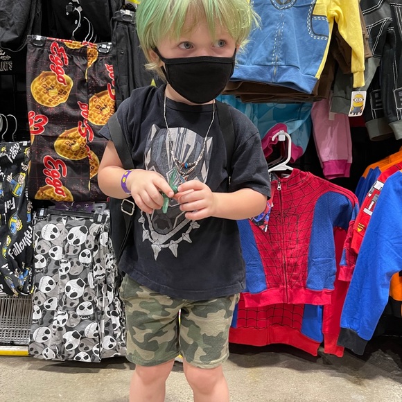 Meet your Posher, Caleb - Picture 3 of 5